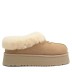 Женские слипоны на платформе Ugg Platform Slipper Sand